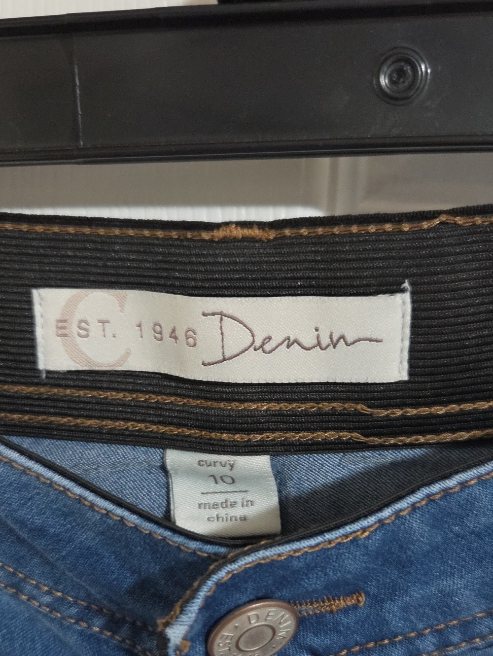 Denim Curvy Crop Jeand - Blue